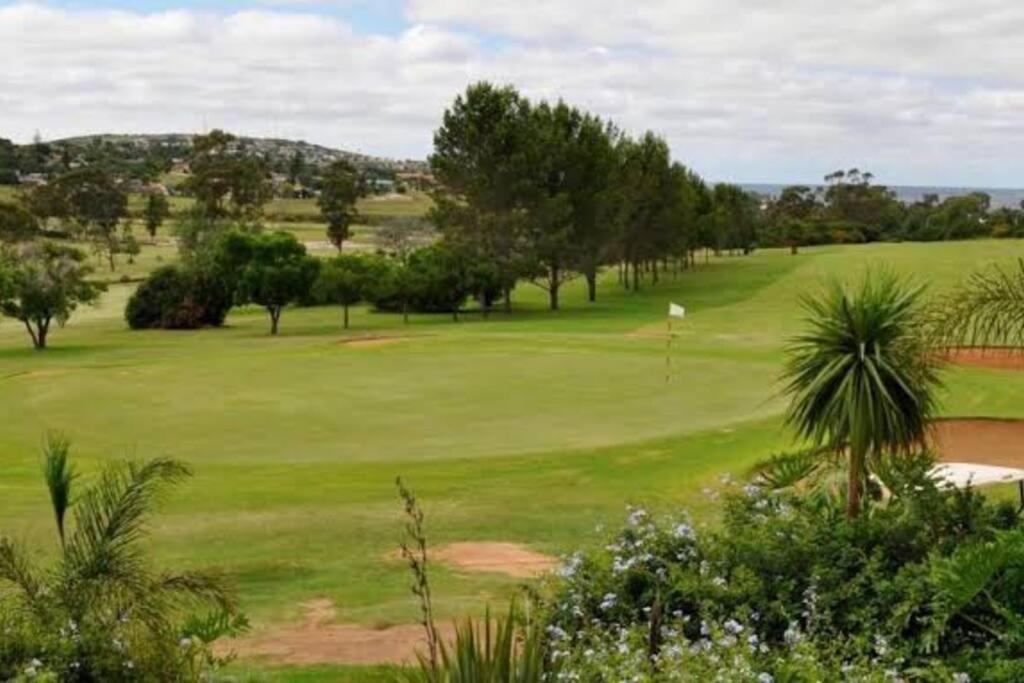 The 10th Hole - Golf Estate Holiday home